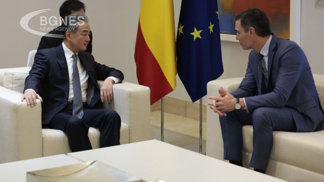 The head of Chinese diplomacy made these comments during a meeting with Spanish Prime Minister Pedro Sanchez in Madrid